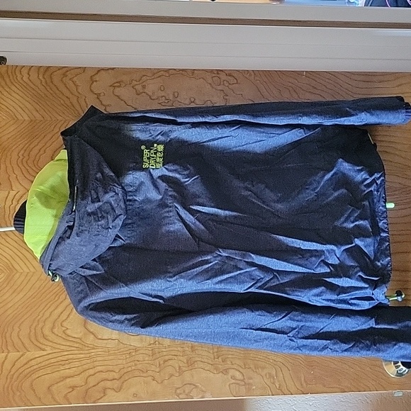 Superdry snowboarding jacket - Picture 5 of 8